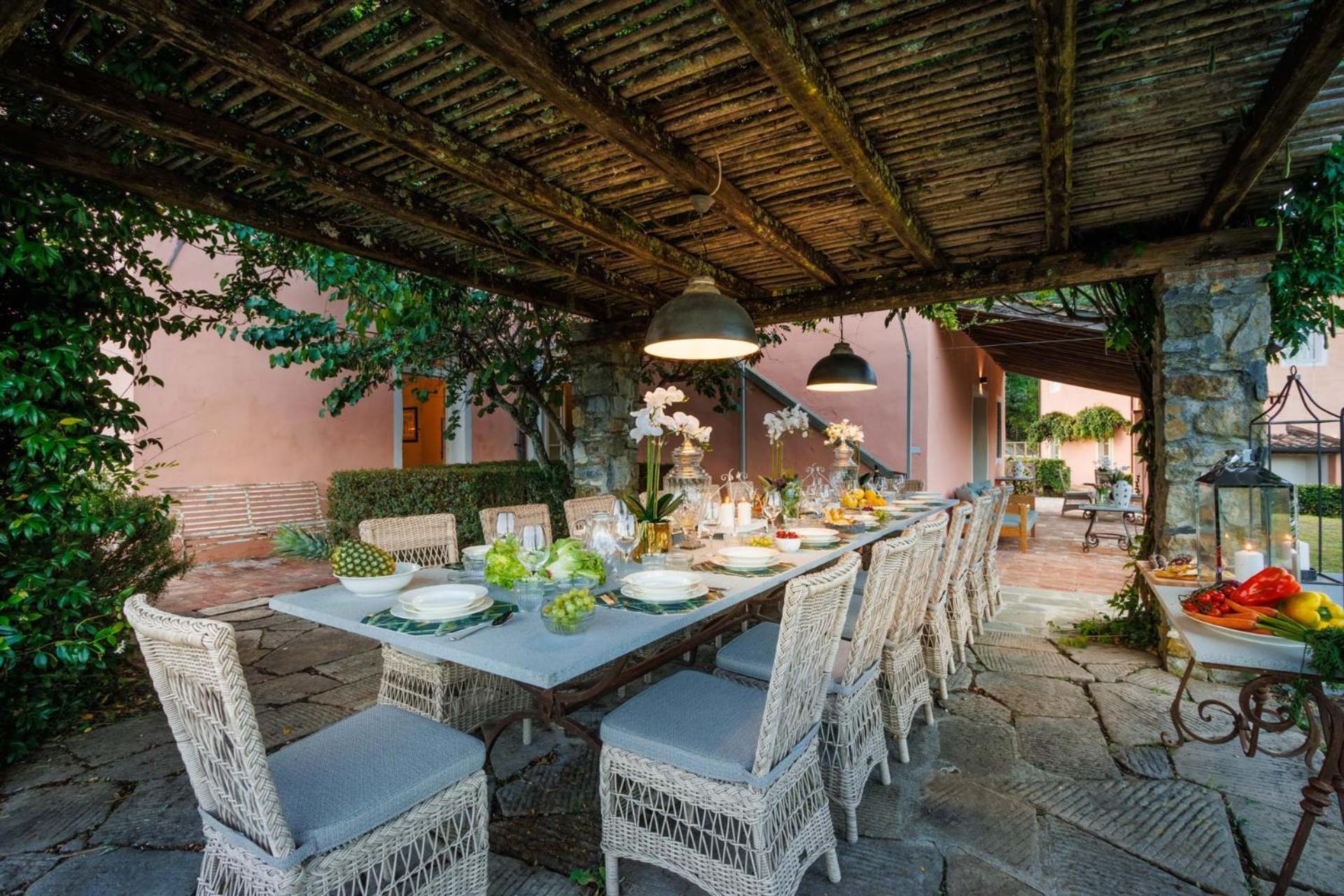 Villa Domus Francigena ลุคคา ภายนอก รูปภาพ