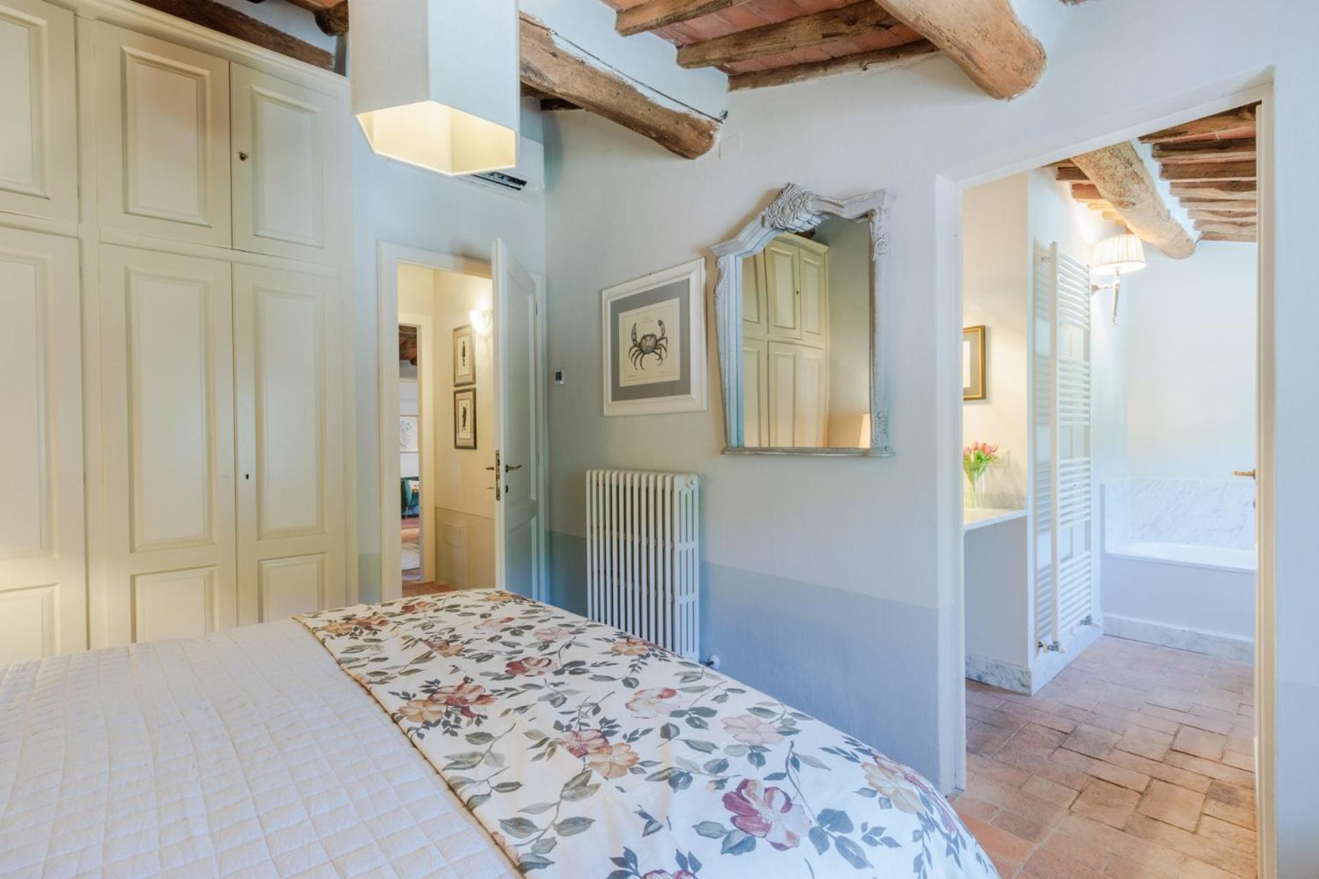 Villa Domus Francigena ลุคคา ภายนอก รูปภาพ