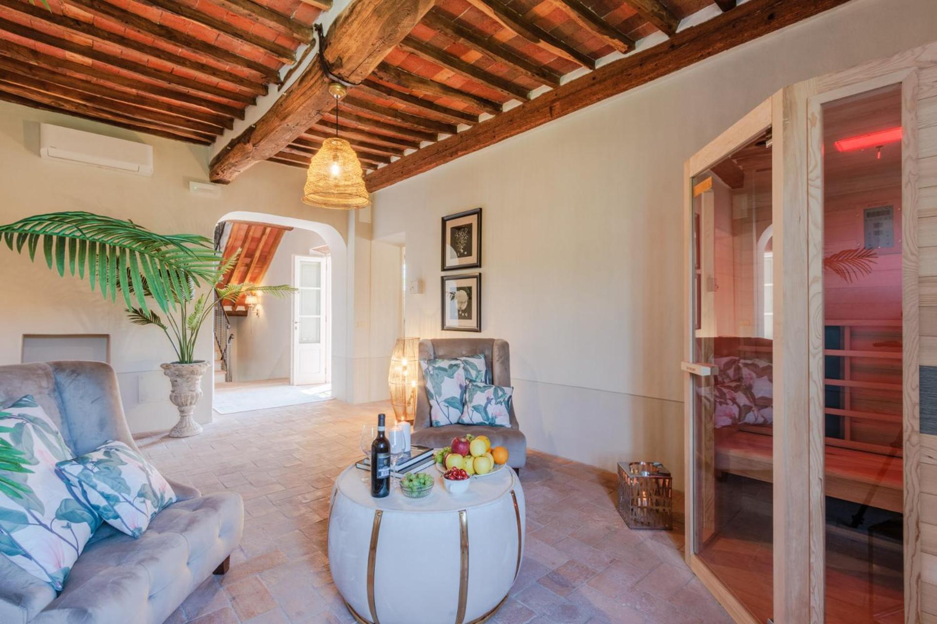Villa Domus Francigena ลุคคา ภายนอก รูปภาพ