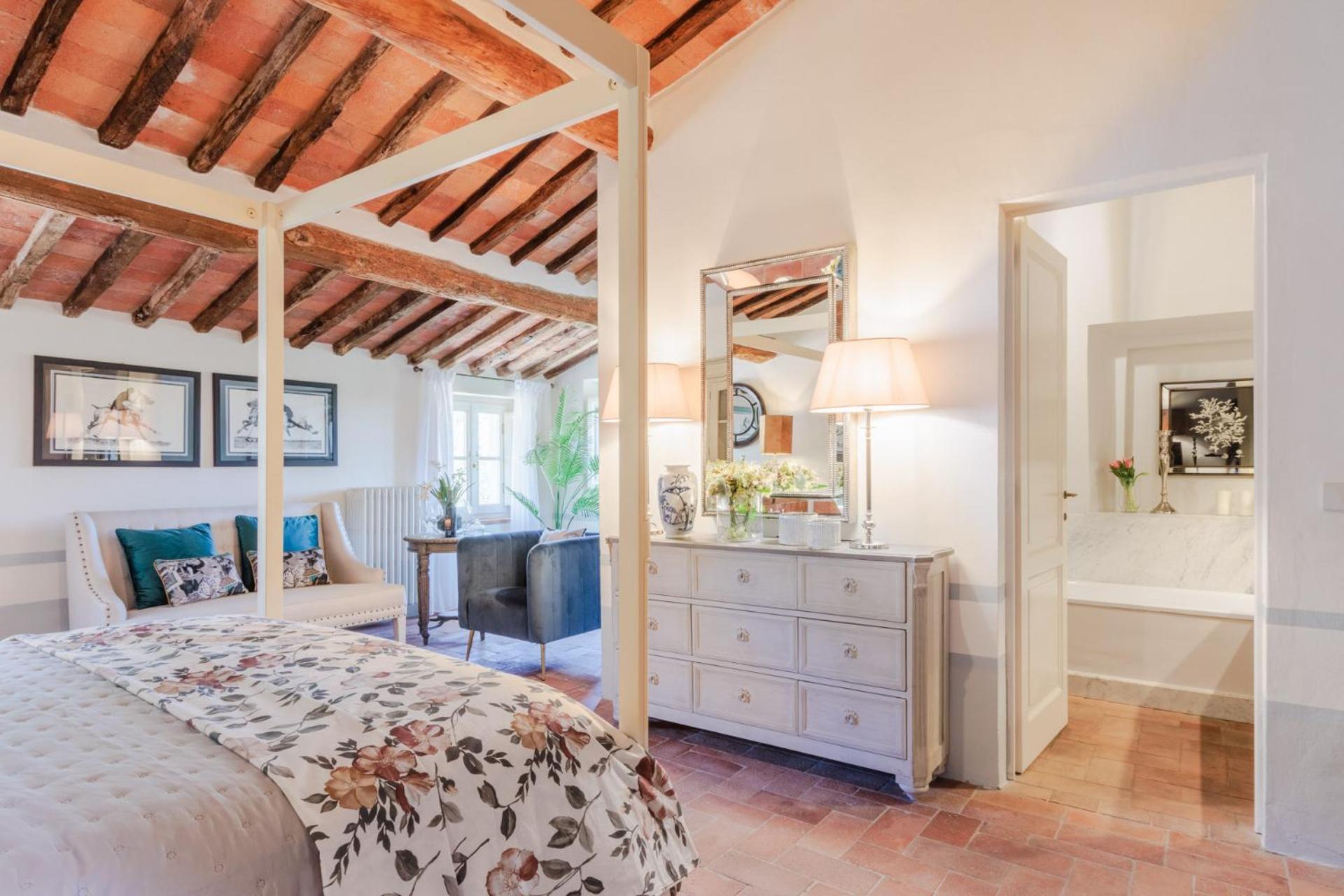 Villa Domus Francigena ลุคคา ภายนอก รูปภาพ