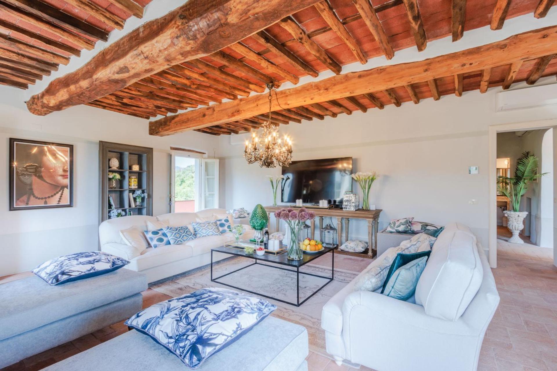 Villa Domus Francigena ลุคคา ภายนอก รูปภาพ