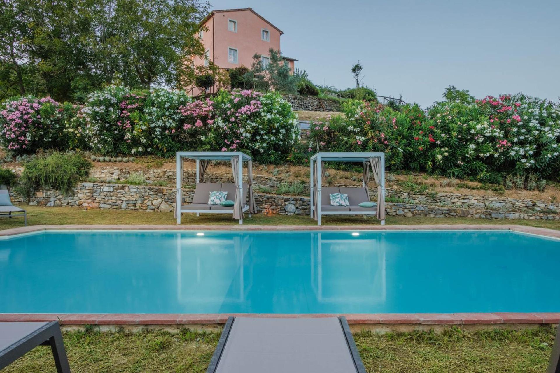 Villa Domus Francigena ลุคคา ภายนอก รูปภาพ